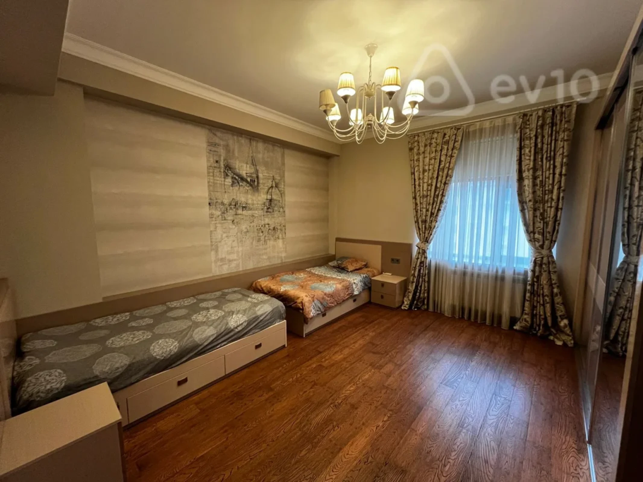 Kirayə verilir 3 otaqlı yeni tikili 158 m²