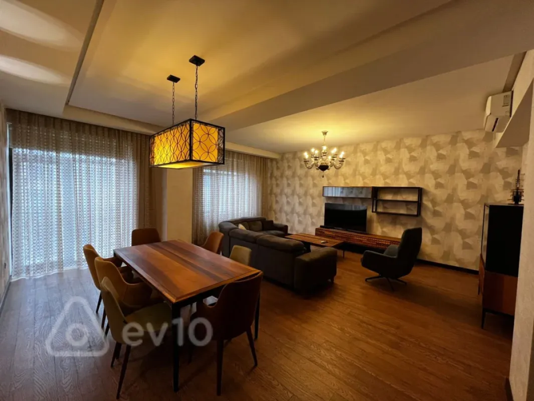 Kirayə verilir 3 otaqlı yeni tikili 158 m²