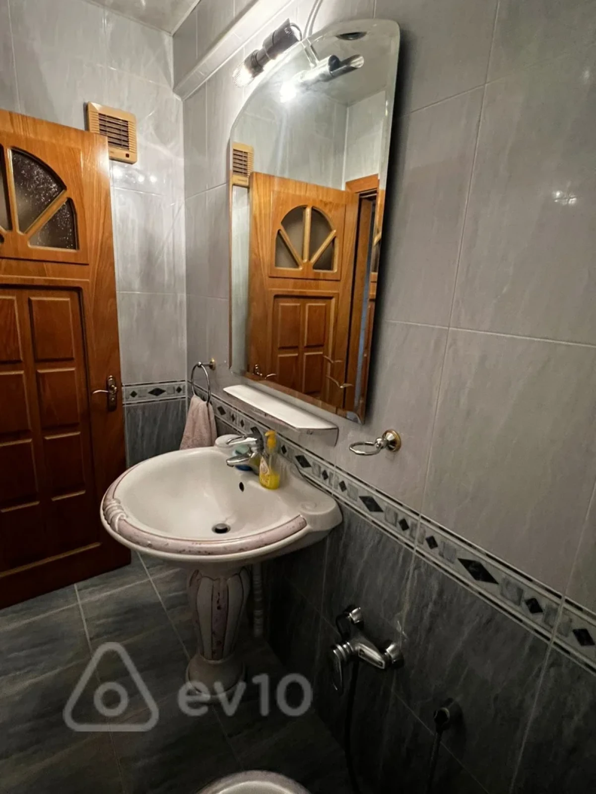 Satılır 3 otaqlı yeni tikili 96 m²