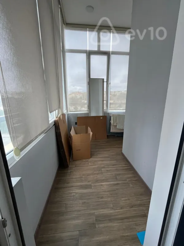 Satılır 4 otaqlı yeni tikili 185 m²