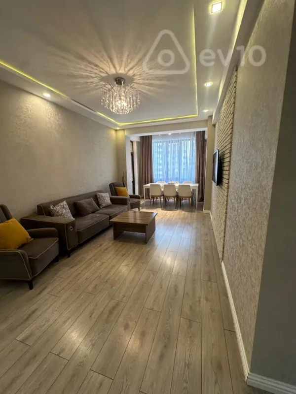 Satılır 3 otaqlı yeni tikili 130 m²