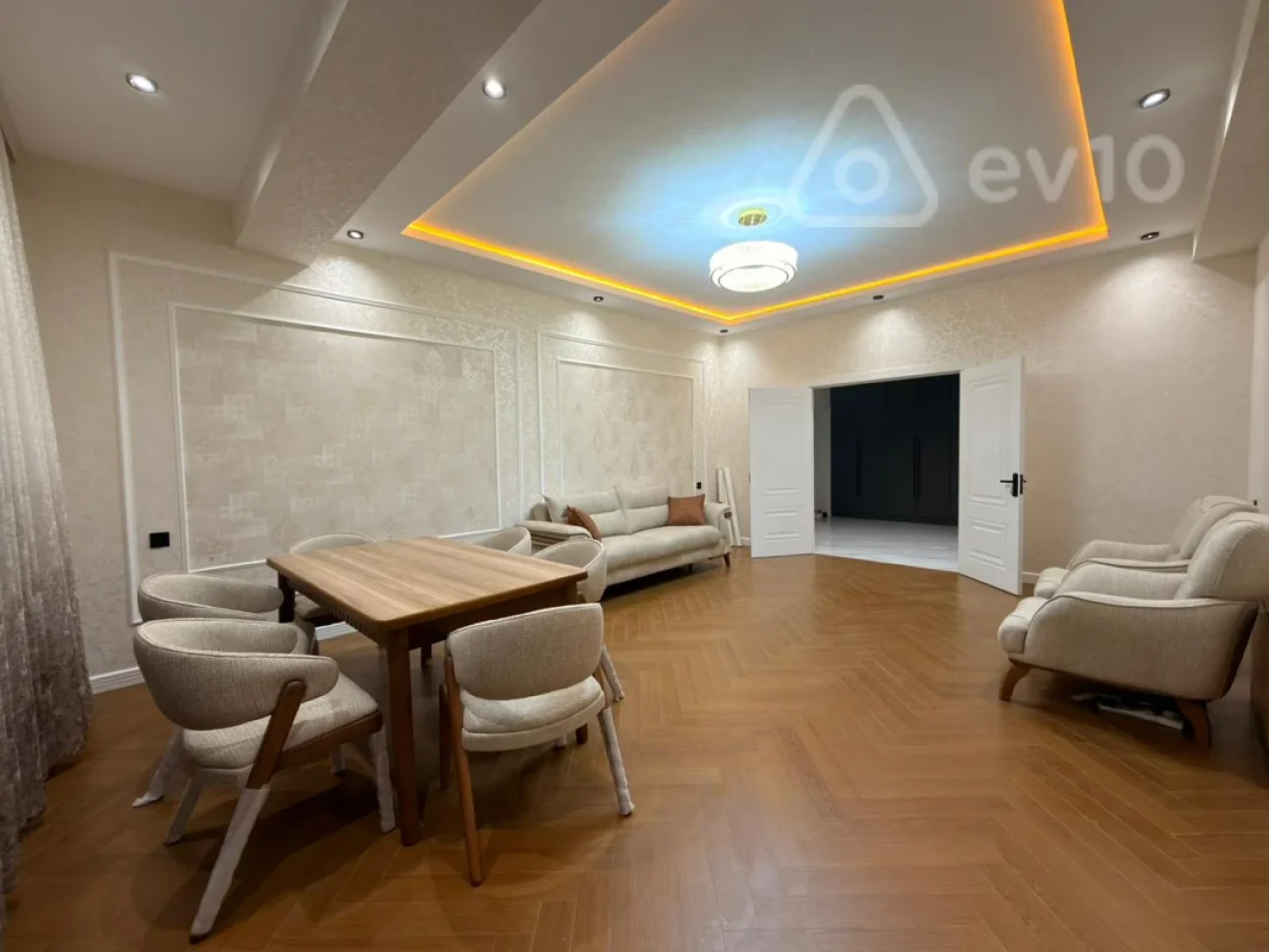 Satılır 4 otaqlı yeni tikili 136 m²