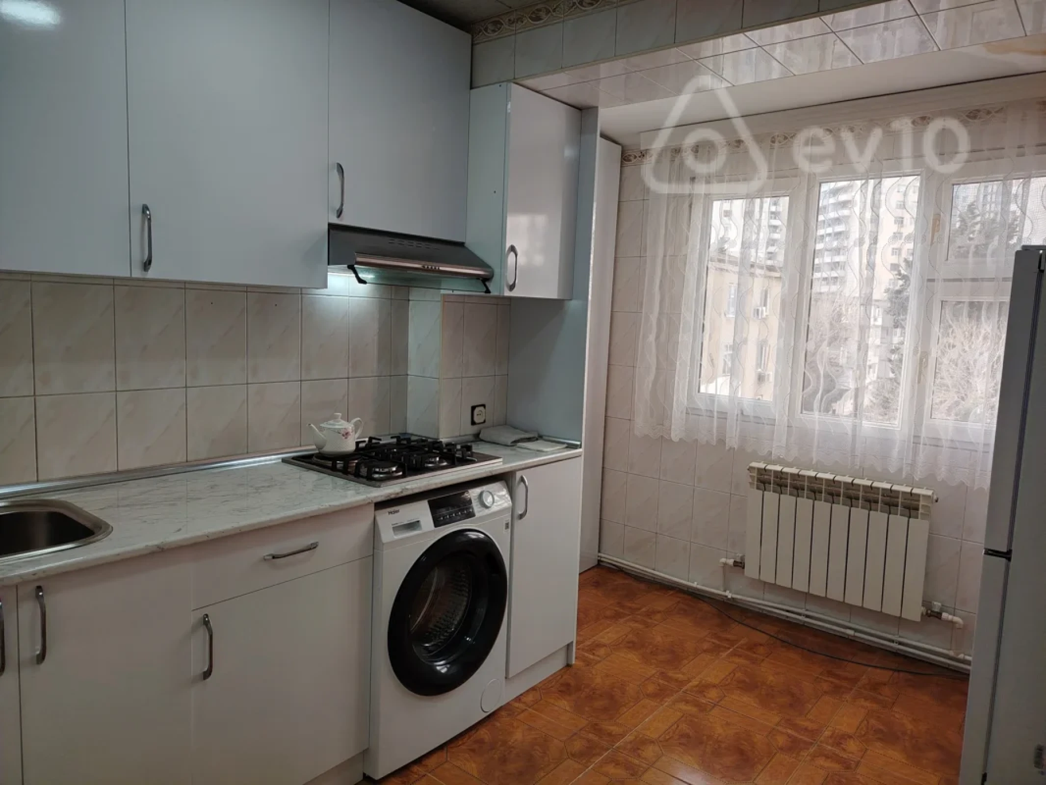Kirayə verilir 2 otaqlı köhnə tikili 55 m²