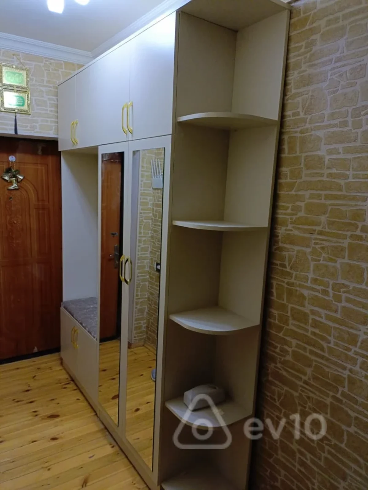 Kirayə verilir 2 otaqlı yeni tikili 50 m²