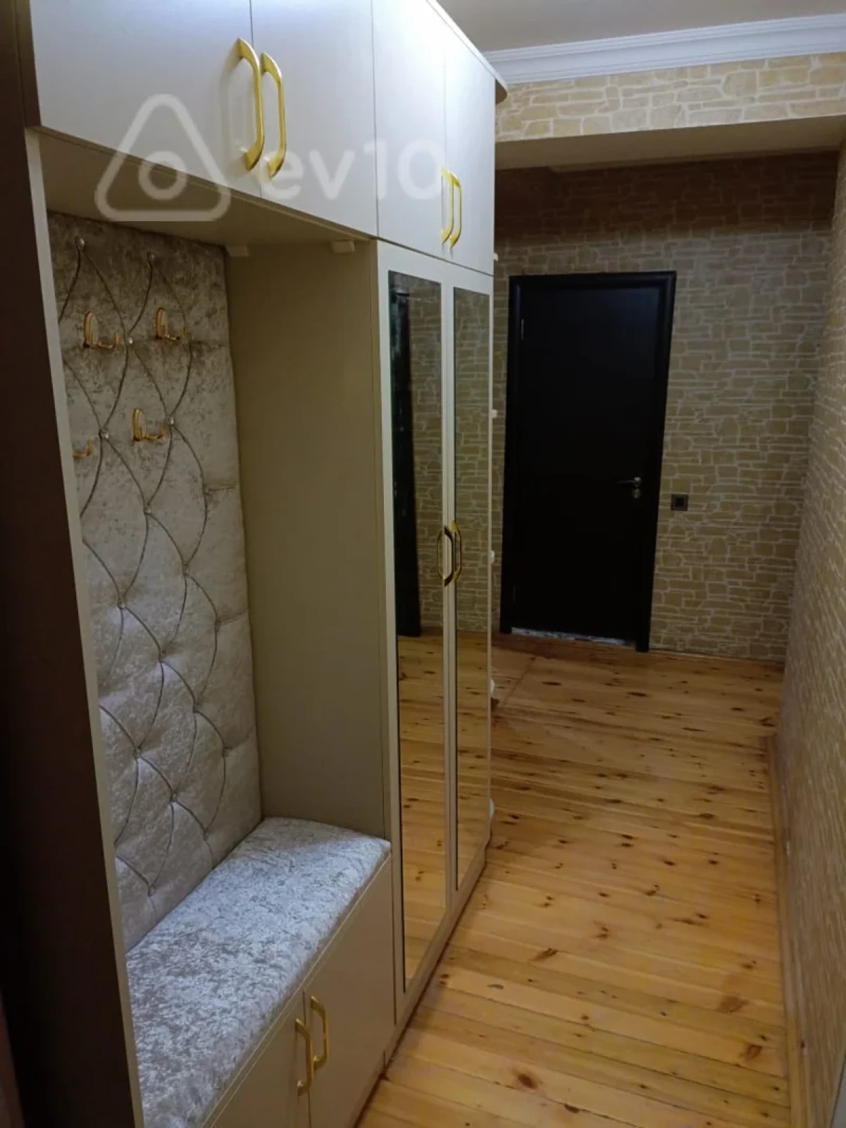 Kirayə verilir 2 otaqlı yeni tikili 50 m²