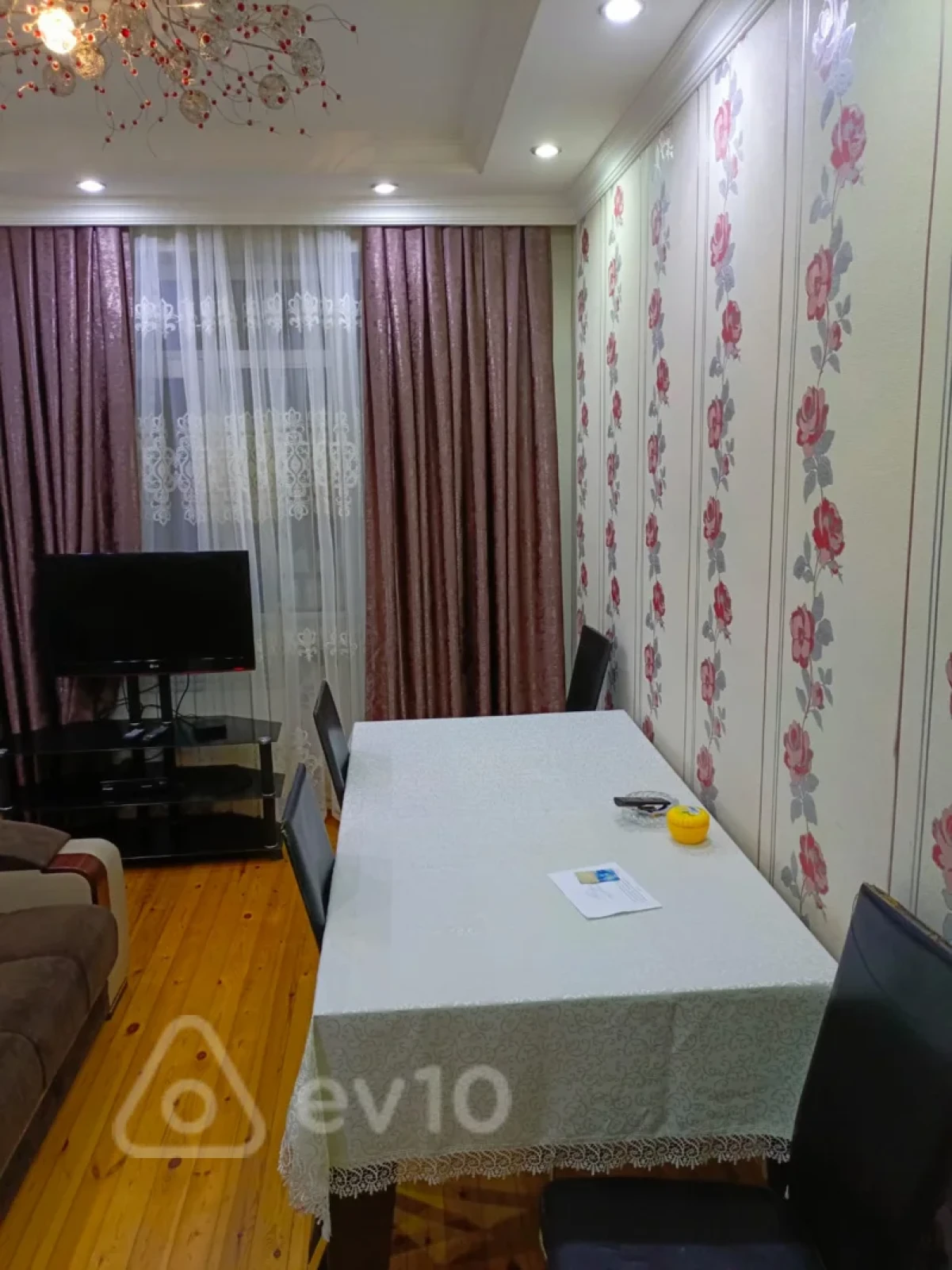 Kirayə verilir 2 otaqlı yeni tikili 50 m²