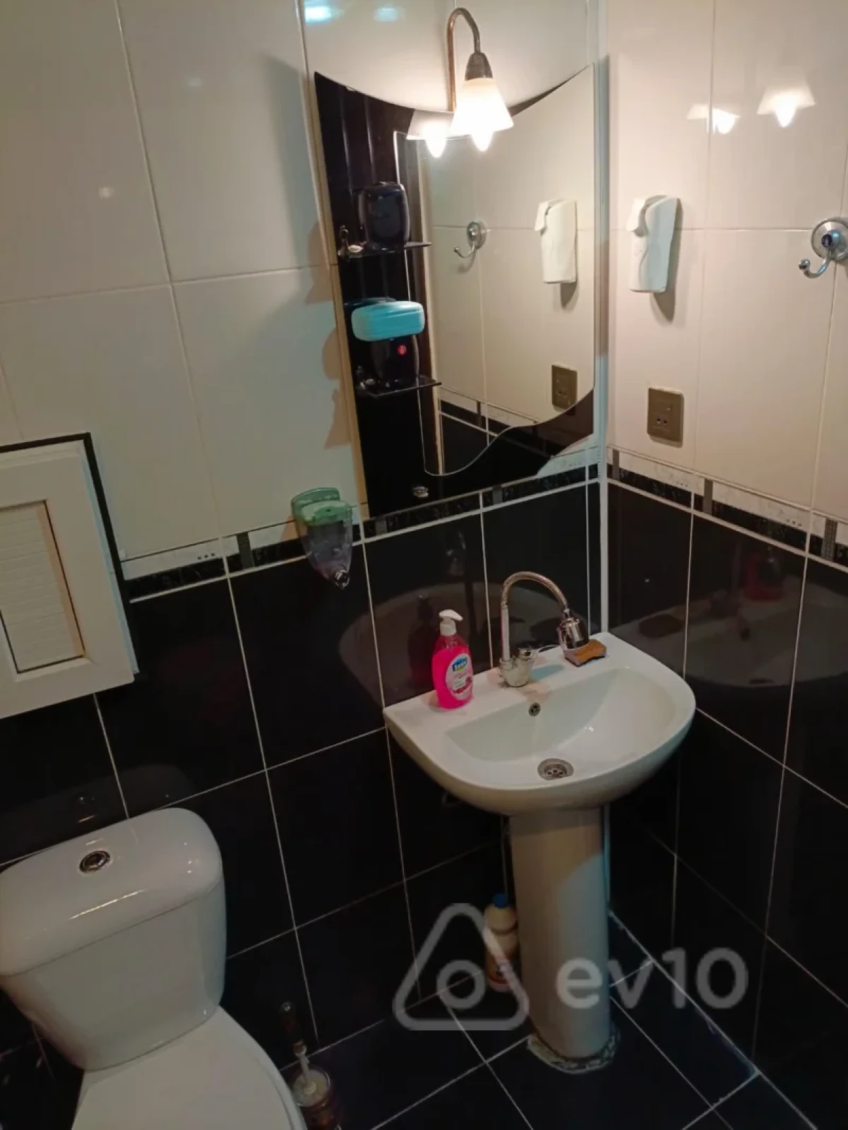 Kirayə verilir 2 otaqlı yeni tikili 50 m²