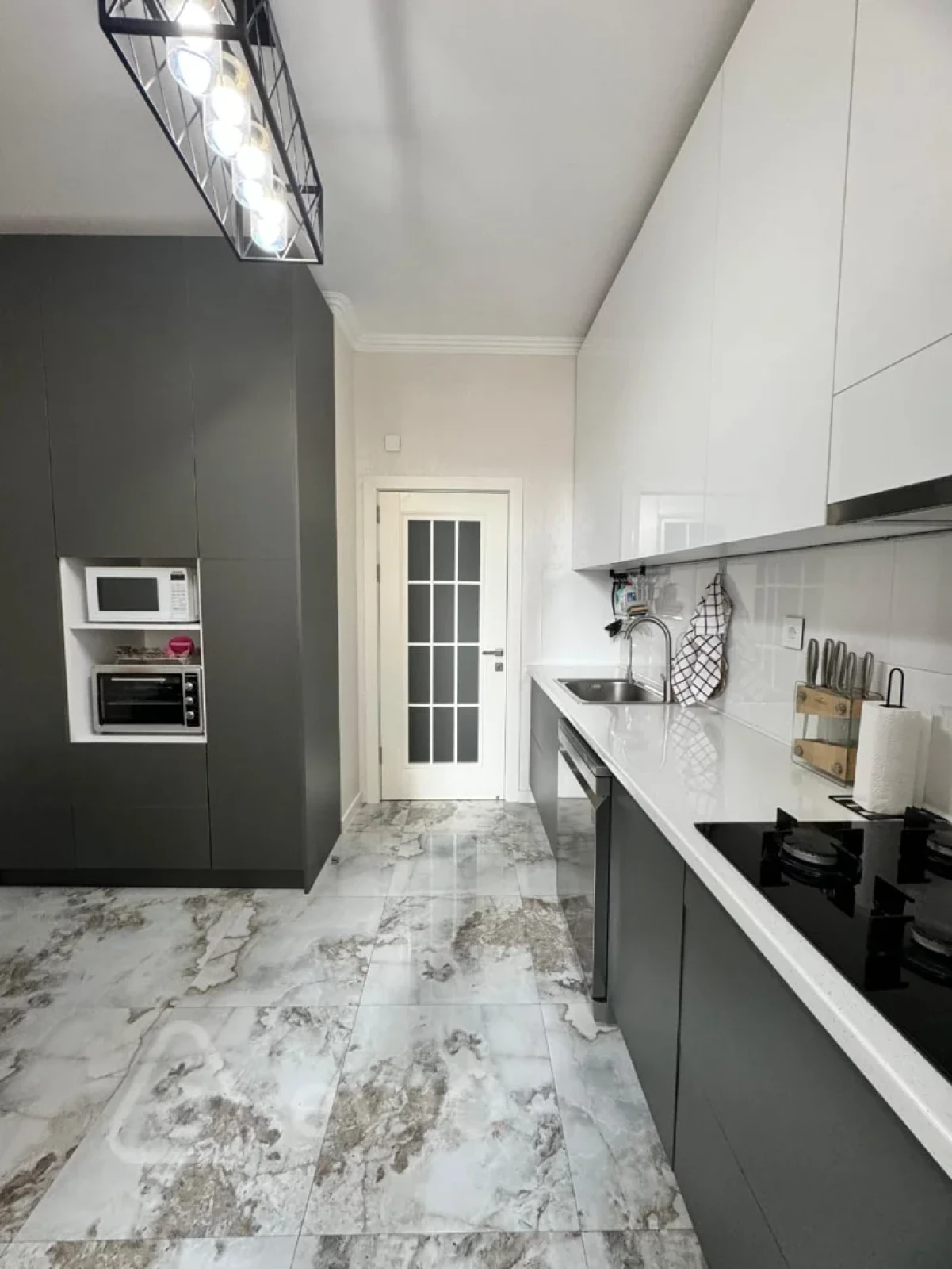 Satılır 3 otaqlı yeni tikili 115 m²