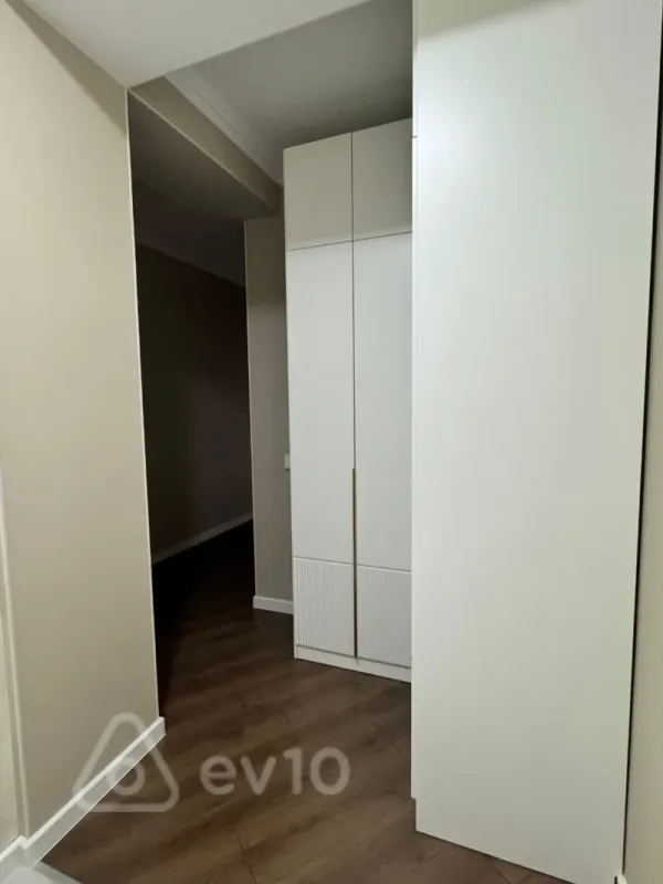 Satılır 3 otaqlı yeni tikili 115 m²