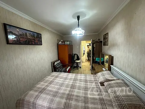 Satılır 2 otaqlı köhnə tikili 50 m²
