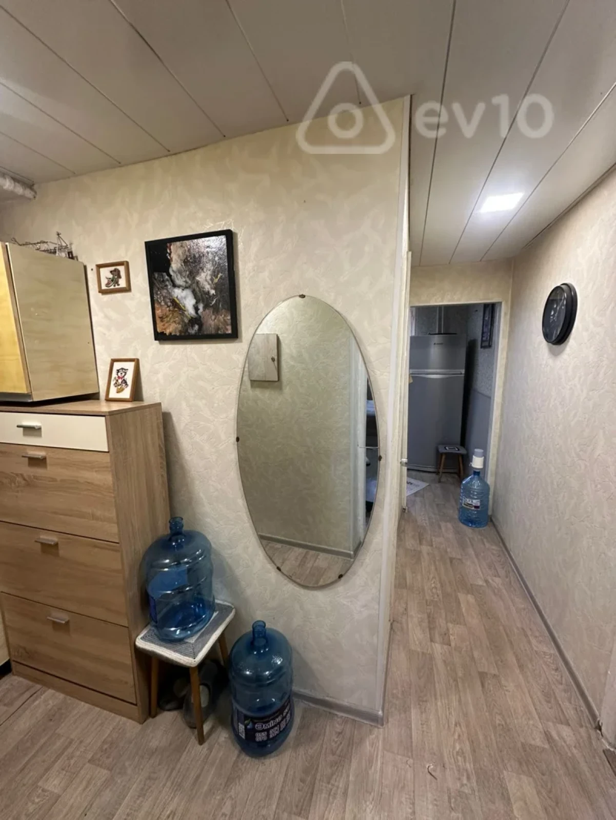 Satılır 2 otaqlı köhnə tikili 50 m²