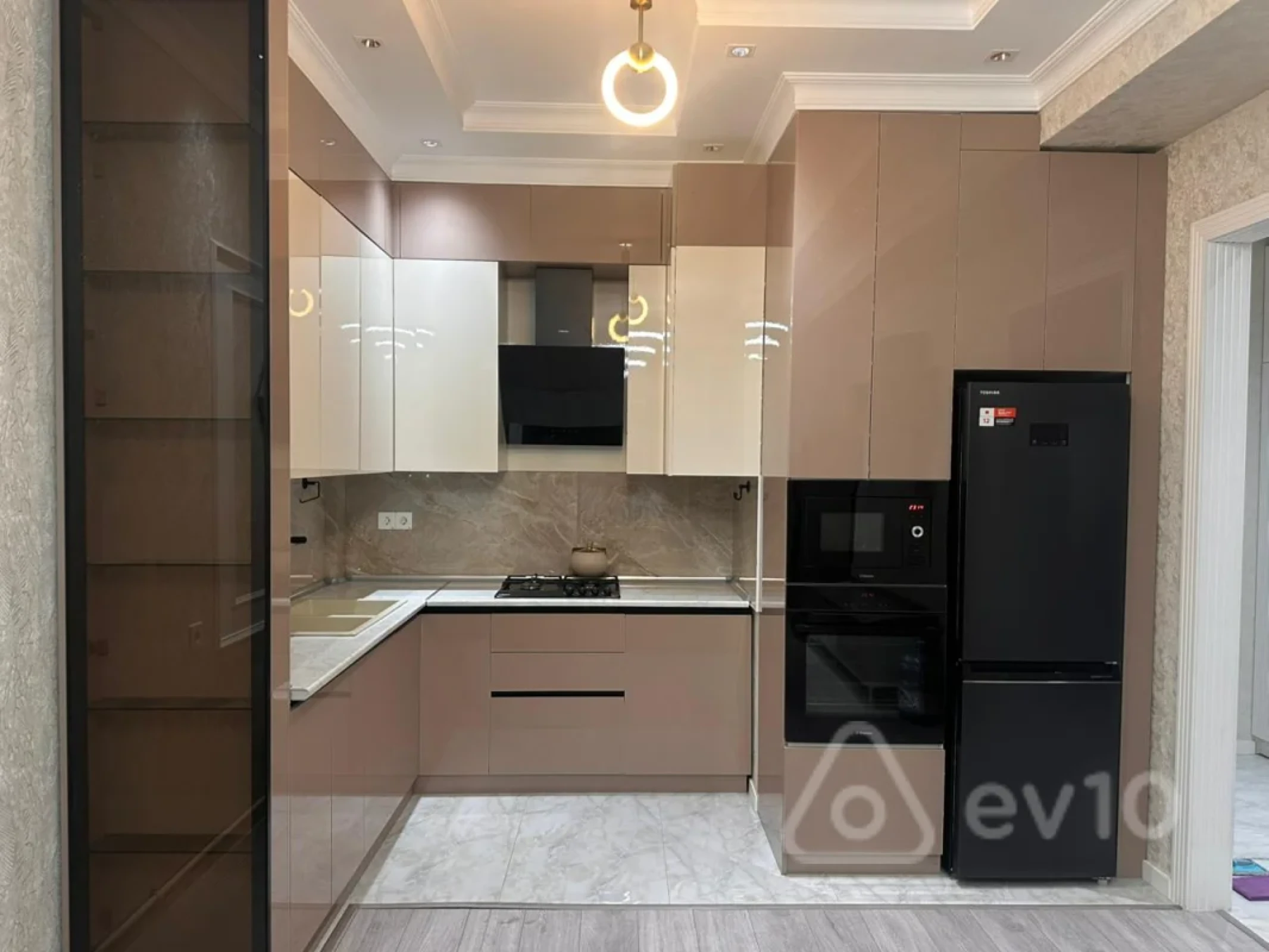 Kirayə verilir 2 otaqlı yeni tikili 85 m²