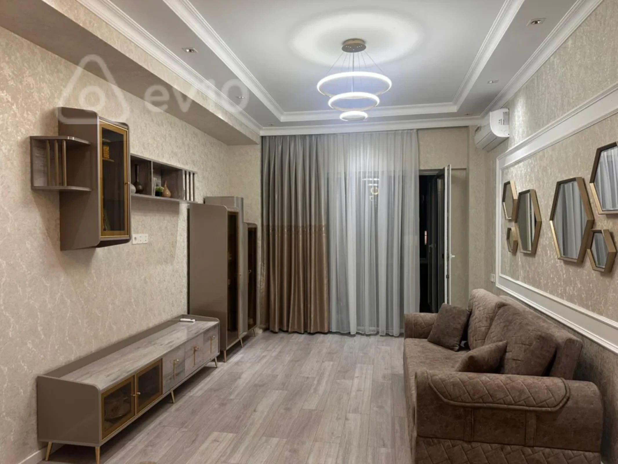 Kirayə verilir 2 otaqlı yeni tikili 85 m²