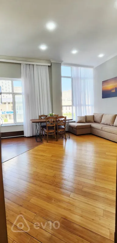 Kirayə verilir 3 otaqlı yeni tikili 70 m²