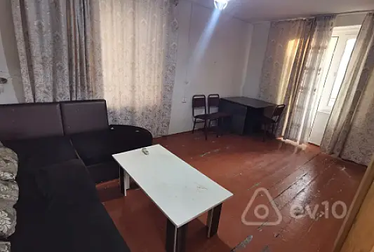 Kirayə verilir 1 otaqlı köhnə tikili 33 m²