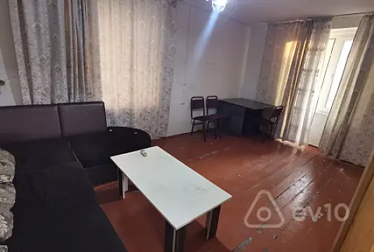 Kirayə verilir 1 otaqlı köhnə tikili 33 m² — Bakı, Yasamal 1 otaq 33.00 m²