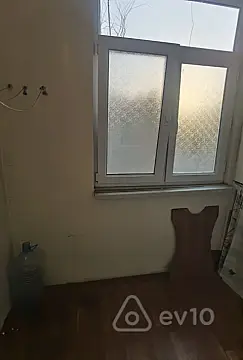 Kirayə verilir 1 otaqlı köhnə tikili 33 m²