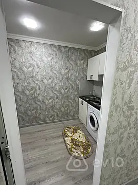 Kirayə verilir 2 otaqlı köhnə tikili 55 m²