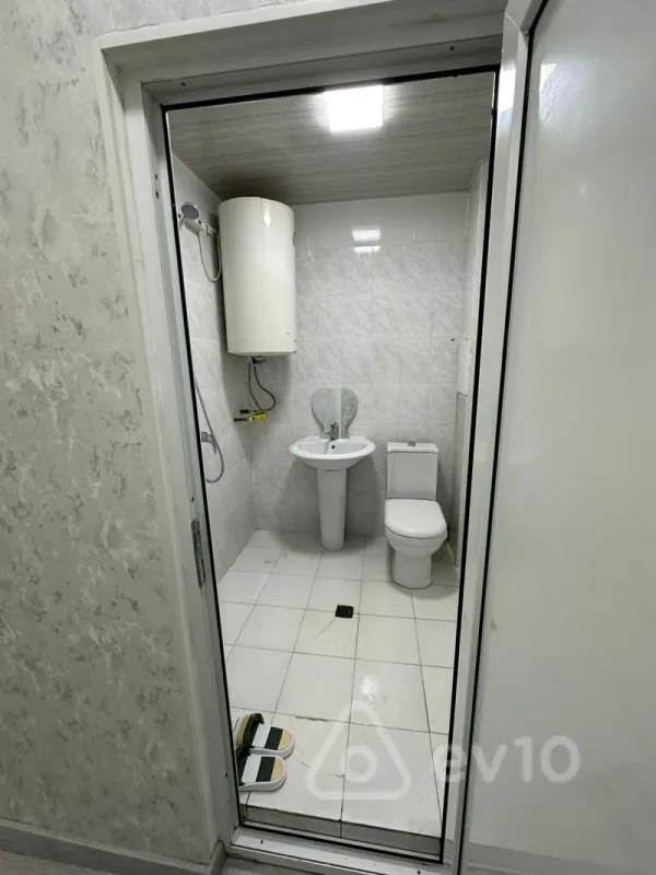 Kirayə verilir 2 otaqlı köhnə tikili 55 m²