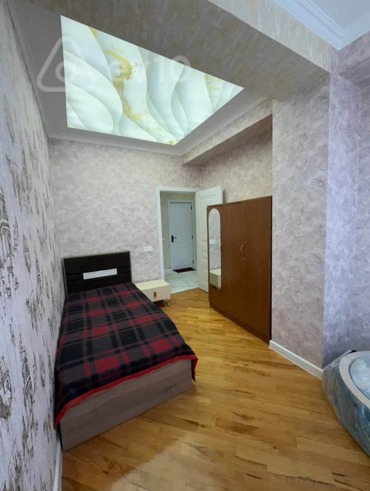 Kirayə verilir 3 otaqlı yeni tikili 80 m²