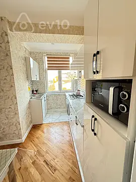 Kirayə verilir 3 otaqlı yeni tikili 80 m²