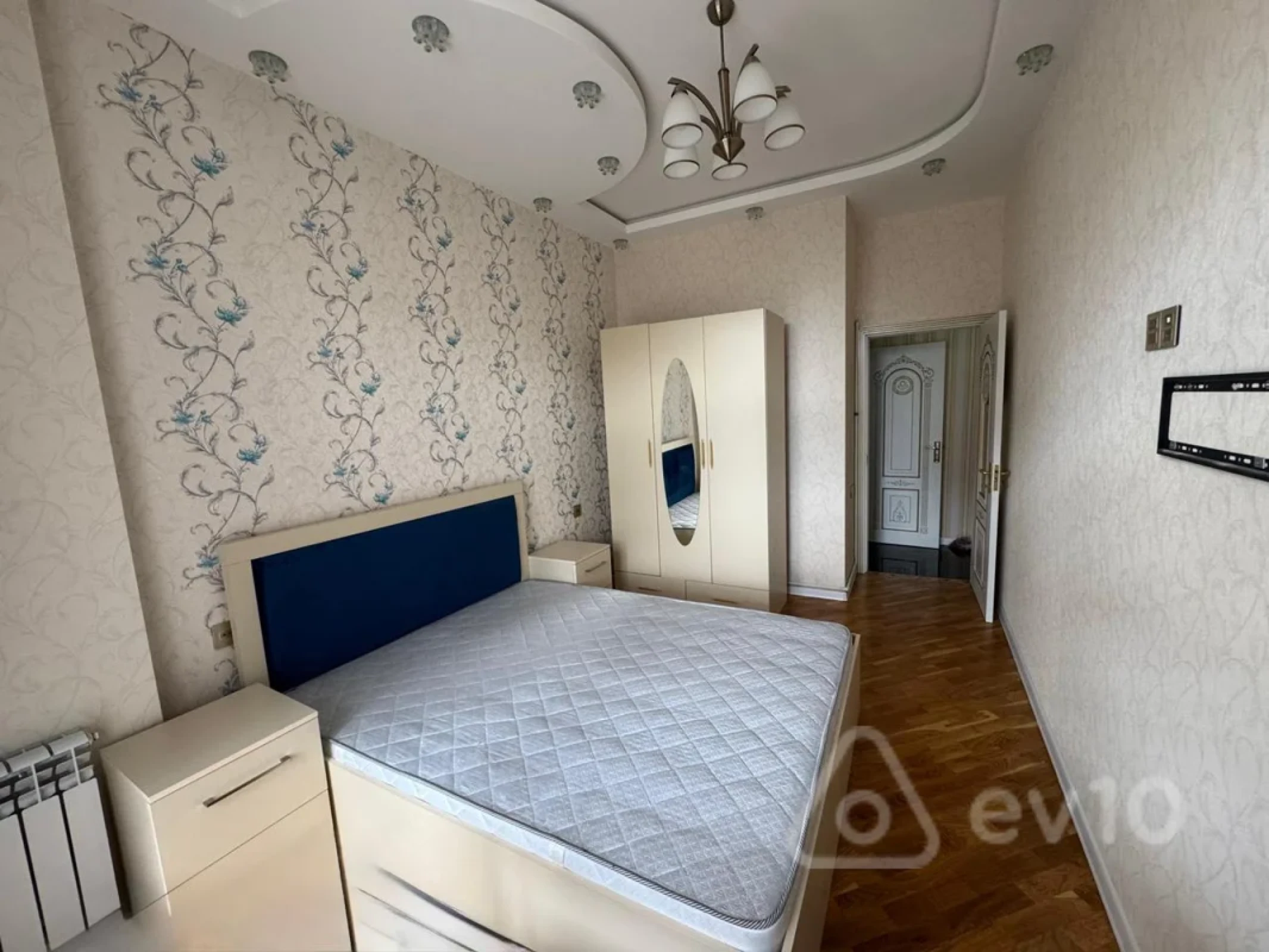 Kirayə verilir 2 otaqlı yeni tikili 65 m²