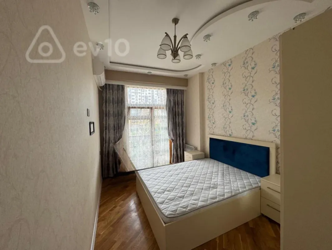 Kirayə verilir 2 otaqlı yeni tikili 65 m²