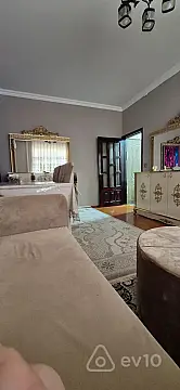 Kirayə verilir 2 otaqlı köhnə tikili 60 m²