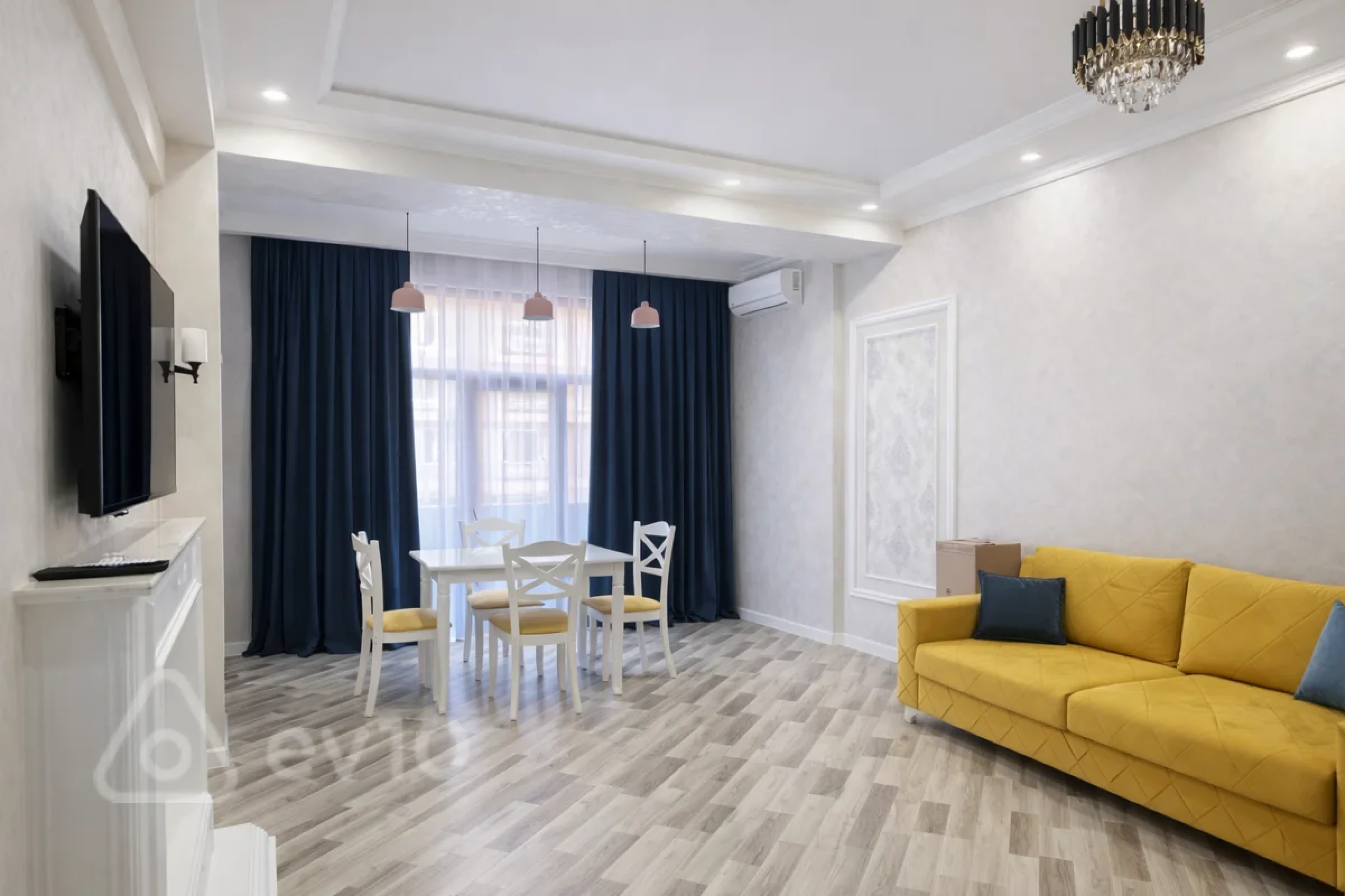 Kirayə verilir 2 otaqlı yeni tikili 67 m²