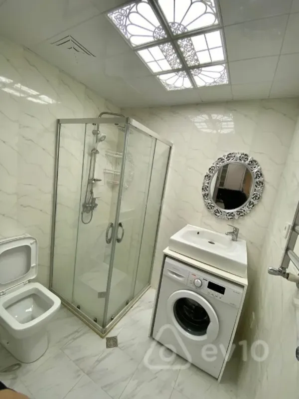 Kirayə verilir 2 otaqlı yeni tikili 67 m²