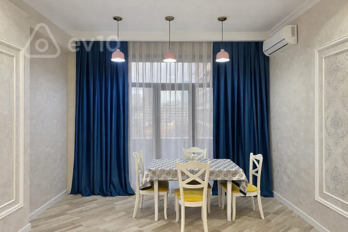 Kirayə verilir 2 otaqlı yeni tikili 67 m²