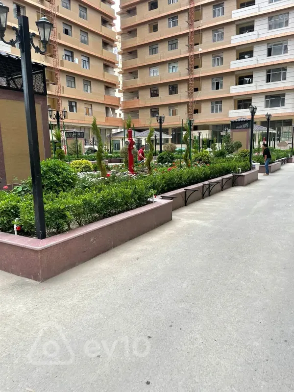 Kirayə verilir 2 otaqlı yeni tikili 67 m²