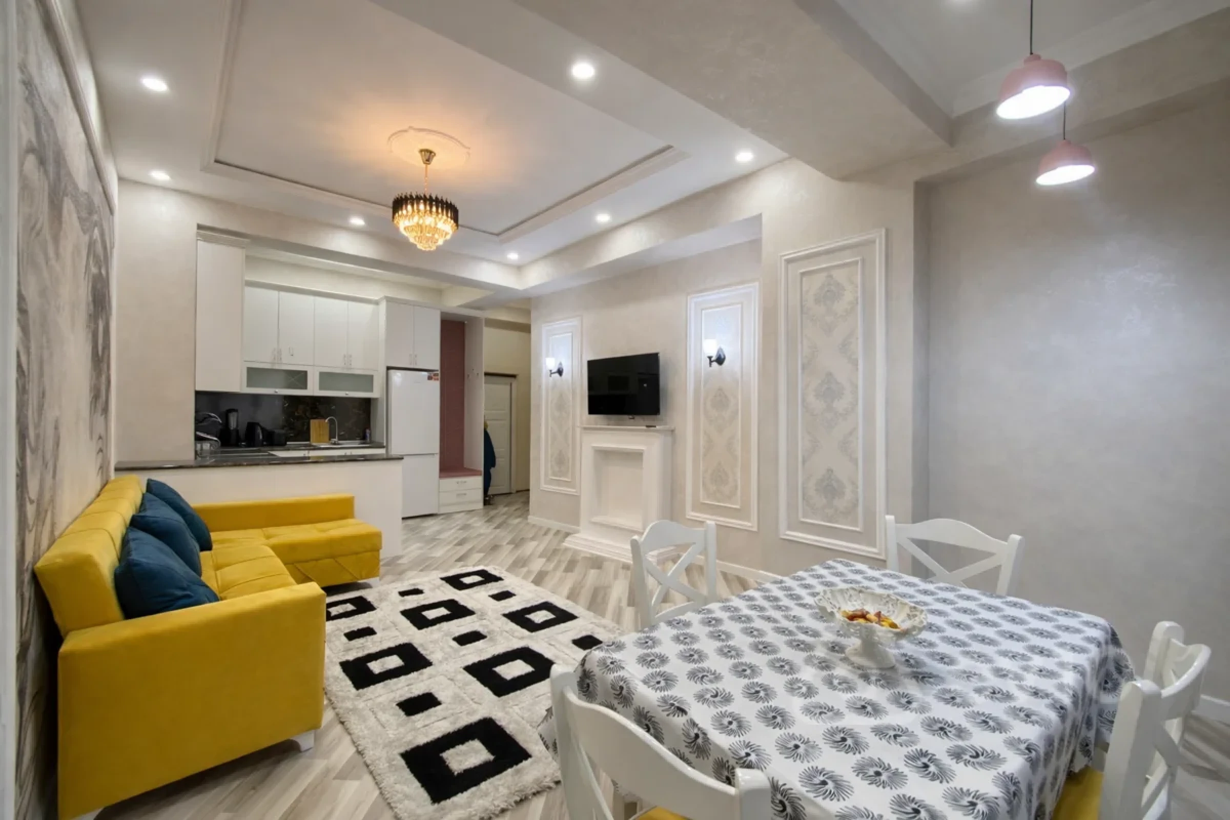 Kirayə verilir 2 otaqlı yeni tikili 67 m²