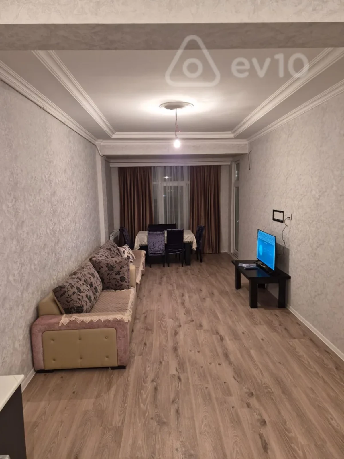 Kirayə verilir 2 otaqlı yeni tikili 65 m²