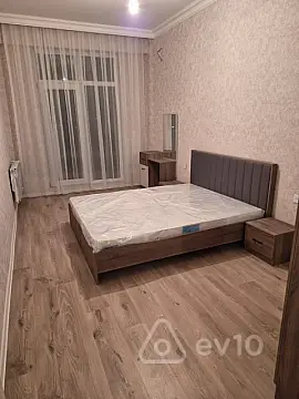 Kirayə verilir 2 otaqlı yeni tikili 65 m²