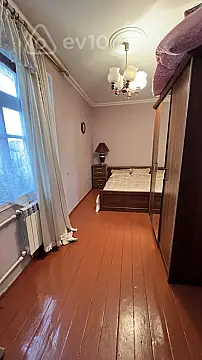 Kirayə verilir 3 otaqlı köhnə tikili 65 m²