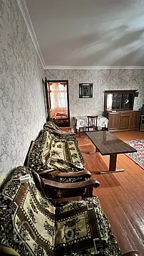 Kirayə verilir 3 otaqlı köhnə tikili 65 m²