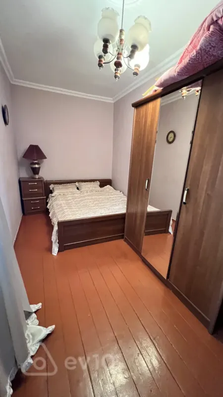 Kirayə verilir 3 otaqlı köhnə tikili 65 m²
