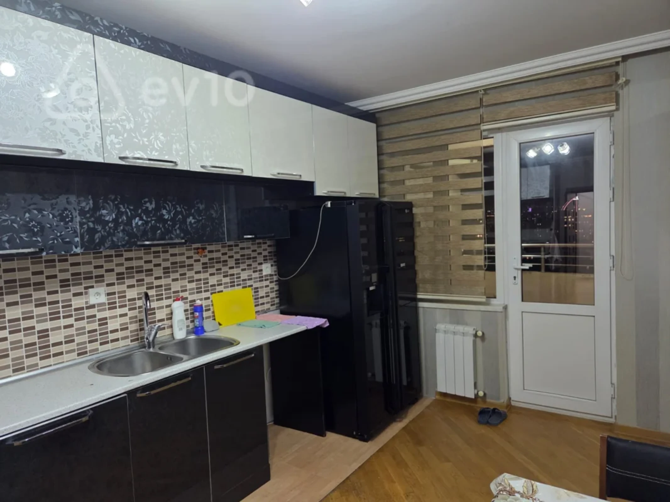 Kirayə verilir 2 otaqlı yeni tikili 100 m²