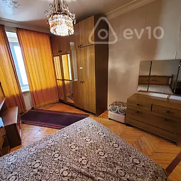 Kirayə verilir 3 otaqlı köhnə tikili 72 m²