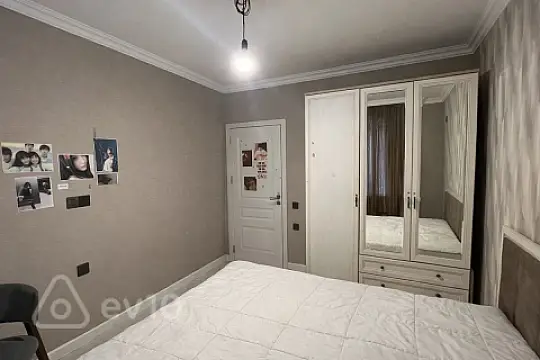 Satılır 3 otaqlı köhnə tikili 55 m²