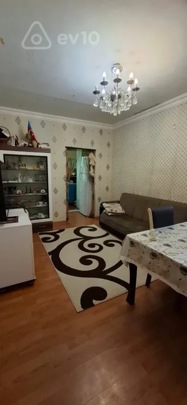 Satılır 3 otaqlı köhnə tikili 55 m²