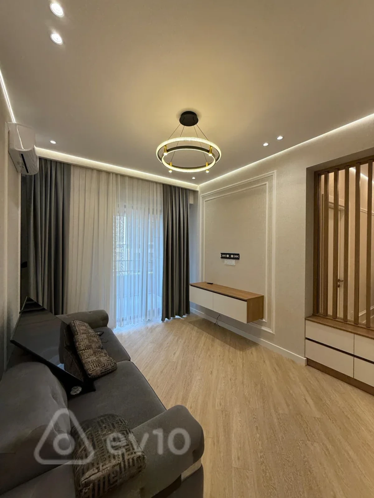 Kirayə verilir 2 otaqlı yeni tikili 67 m²