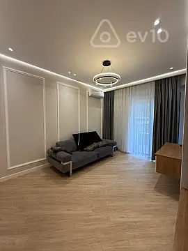 Kirayə verilir 2 otaqlı yeni tikili 67 m²