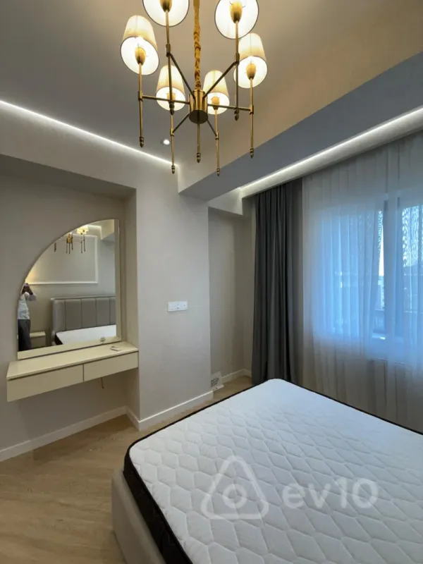 Kirayə verilir 2 otaqlı yeni tikili 67 m²