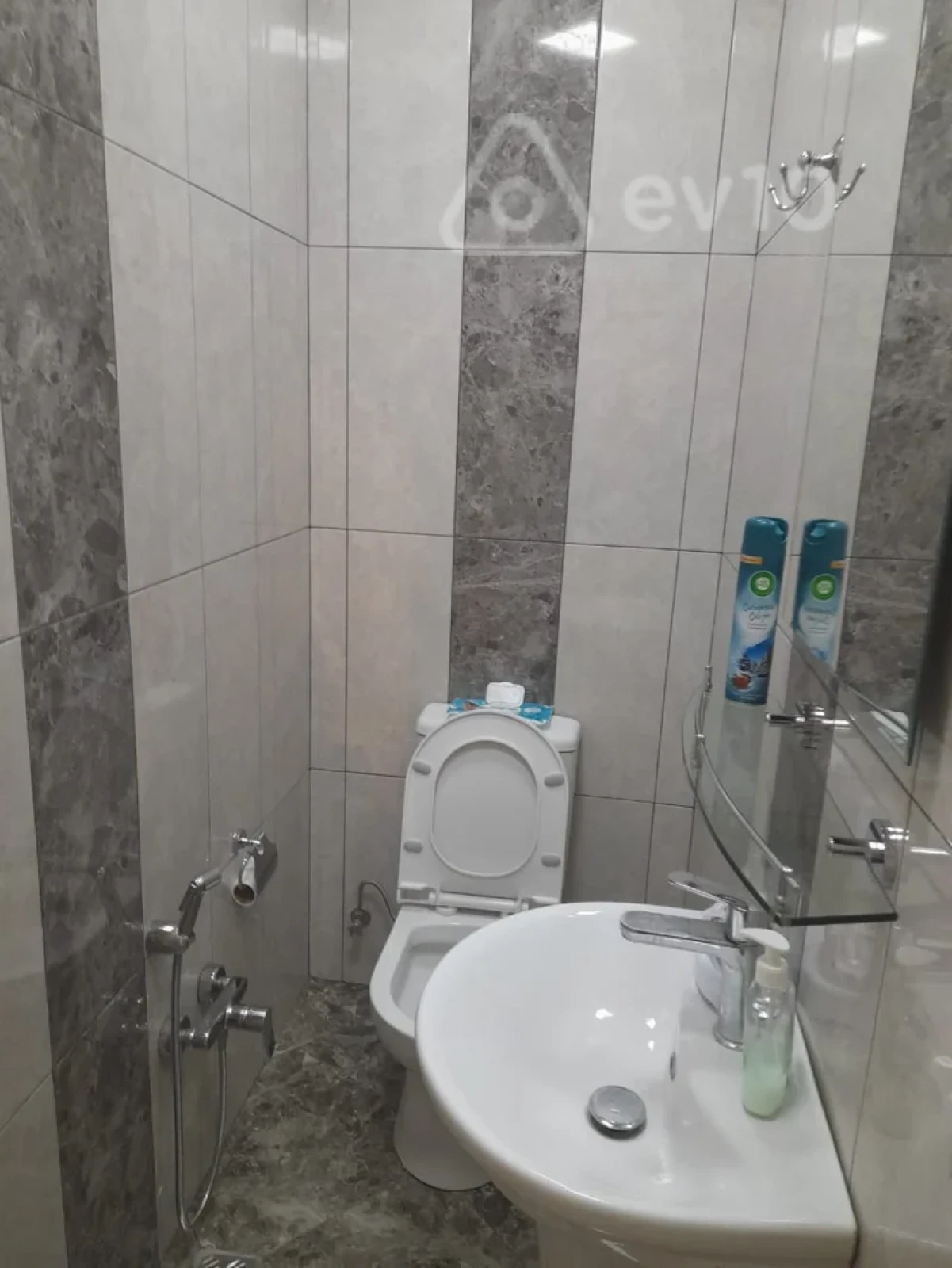 Kirayə verilir 3 otaqlı yeni tikili 120 m²