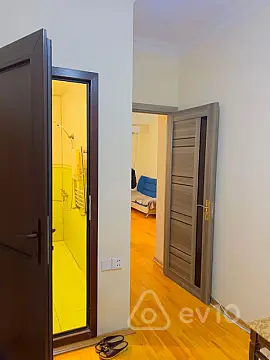 Kirayə verilir 2 otaqlı yeni tikili 48 m²
