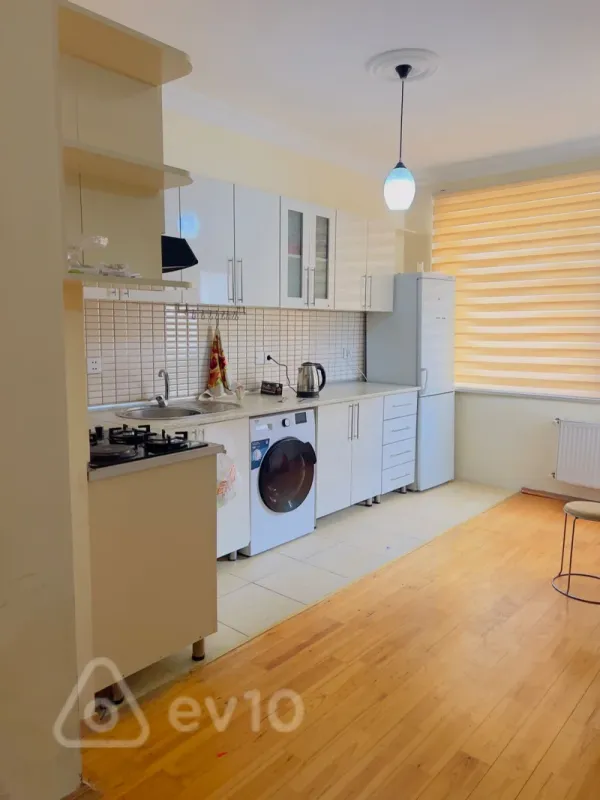 Kirayə verilir 2 otaqlı yeni tikili 48 m²