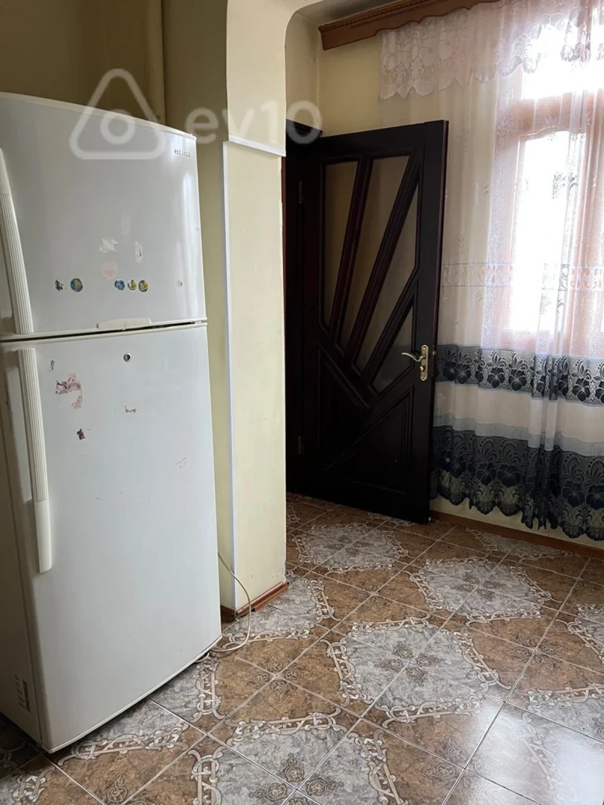 Kirayə verilir 3 otaqlı yeni tikili 60 m²