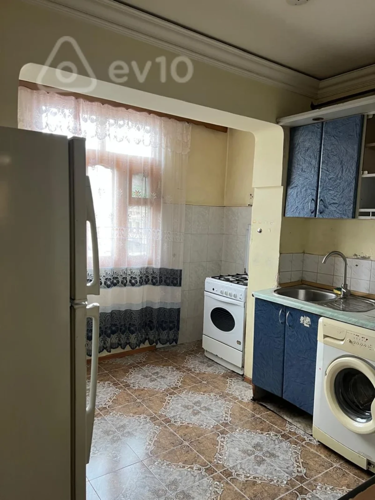 Kirayə verilir 3 otaqlı yeni tikili 60 m²